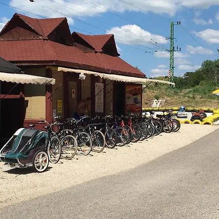 At Balaton Hébergement de vacances *